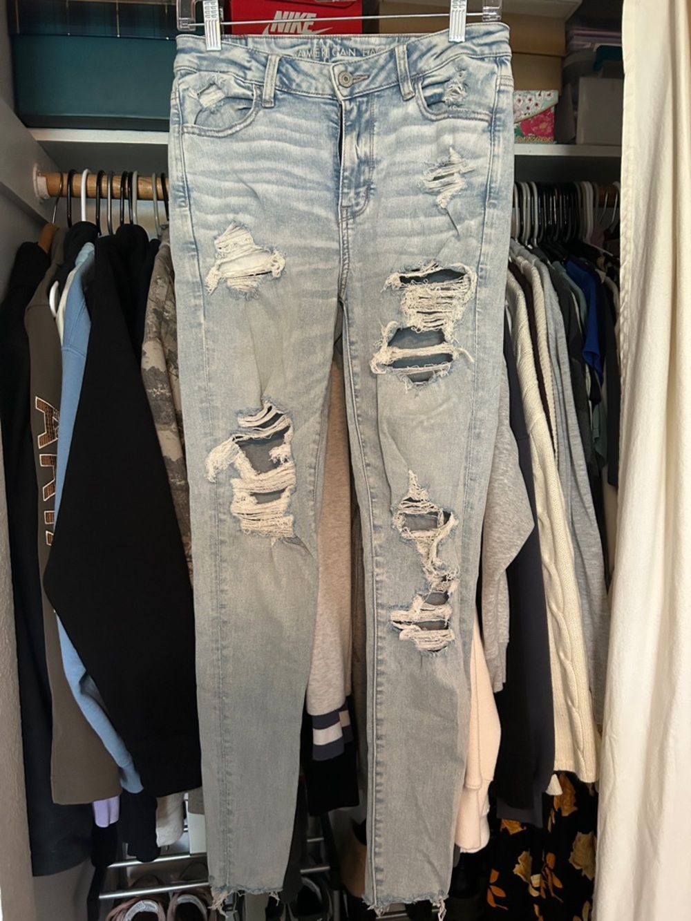 American Eagle Outfitters Light Blue Distressed Skinny Jeans